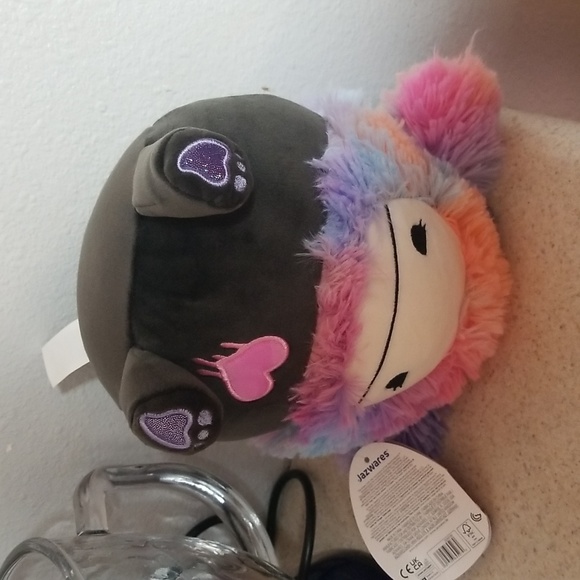 Squishmallows Frumpy the Bigfoot 8" - Picture 6 of 6